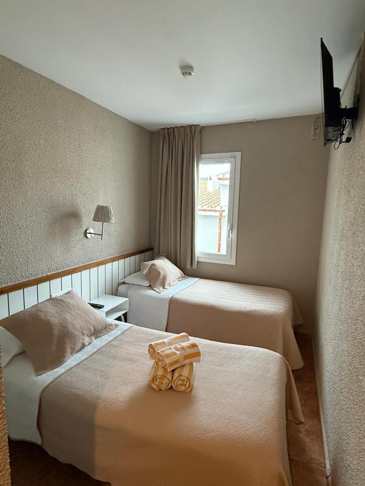 Allotjament i esmorzar La Fonda Cadaqués